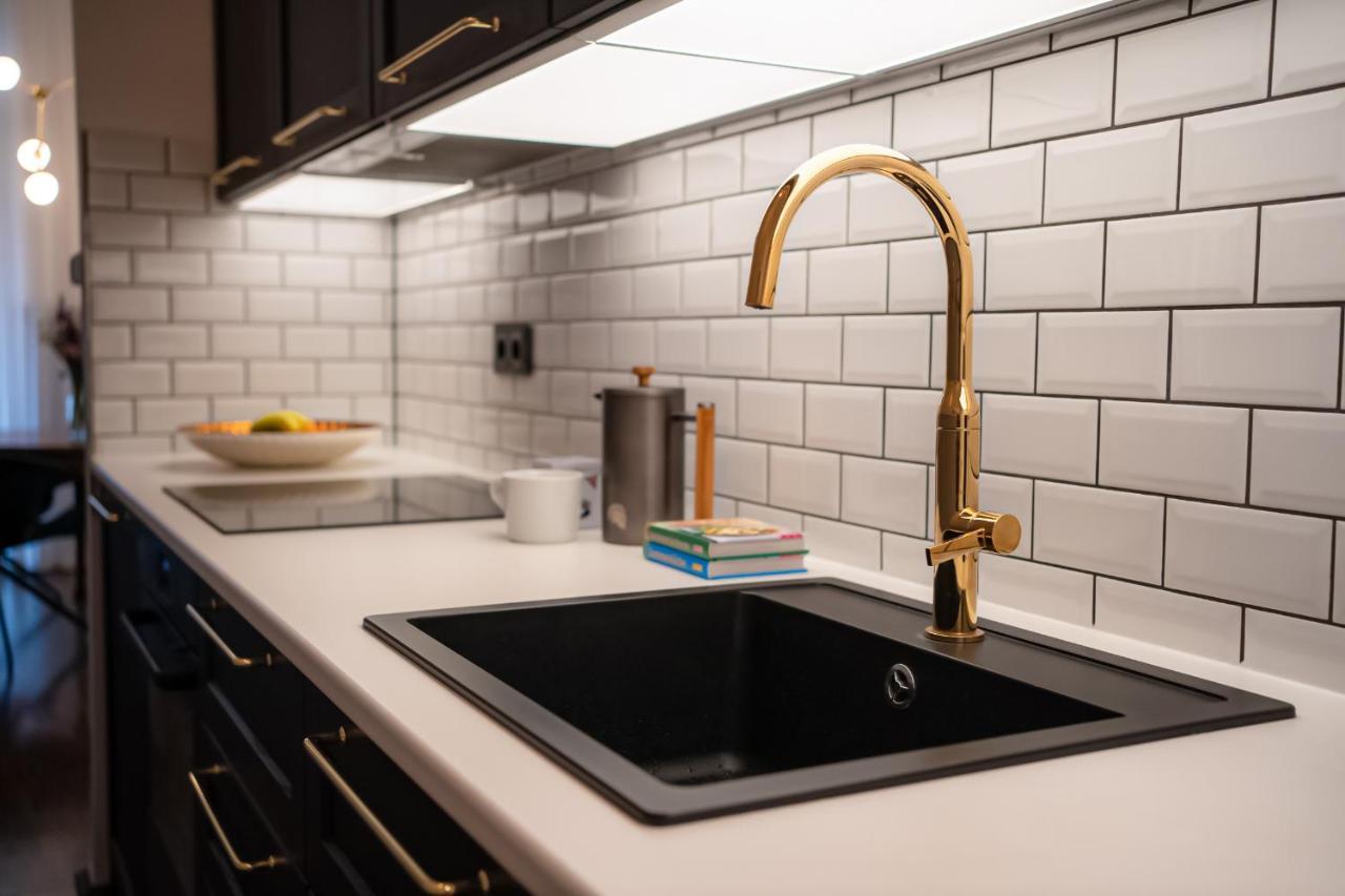 Designer Loft-Ferienwohnung Im Zentrum Mit Tiefgaragen-Parkplatz, Waschmaschine Und Privatterrasse Lipsk Zewnętrze zdjęcie