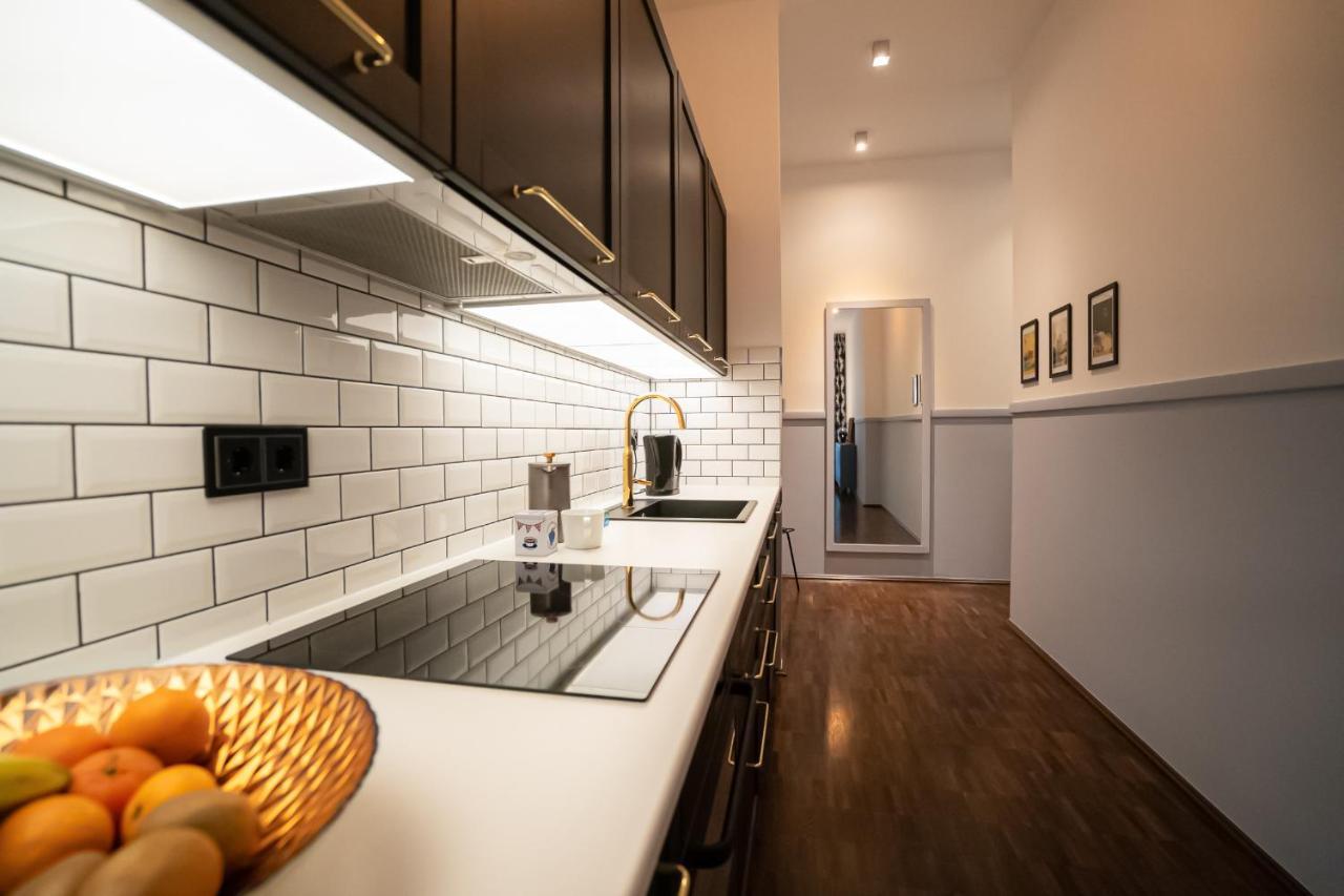 Designer Loft-Ferienwohnung Im Zentrum Mit Tiefgaragen-Parkplatz, Waschmaschine Und Privatterrasse Lipsk Zewnętrze zdjęcie